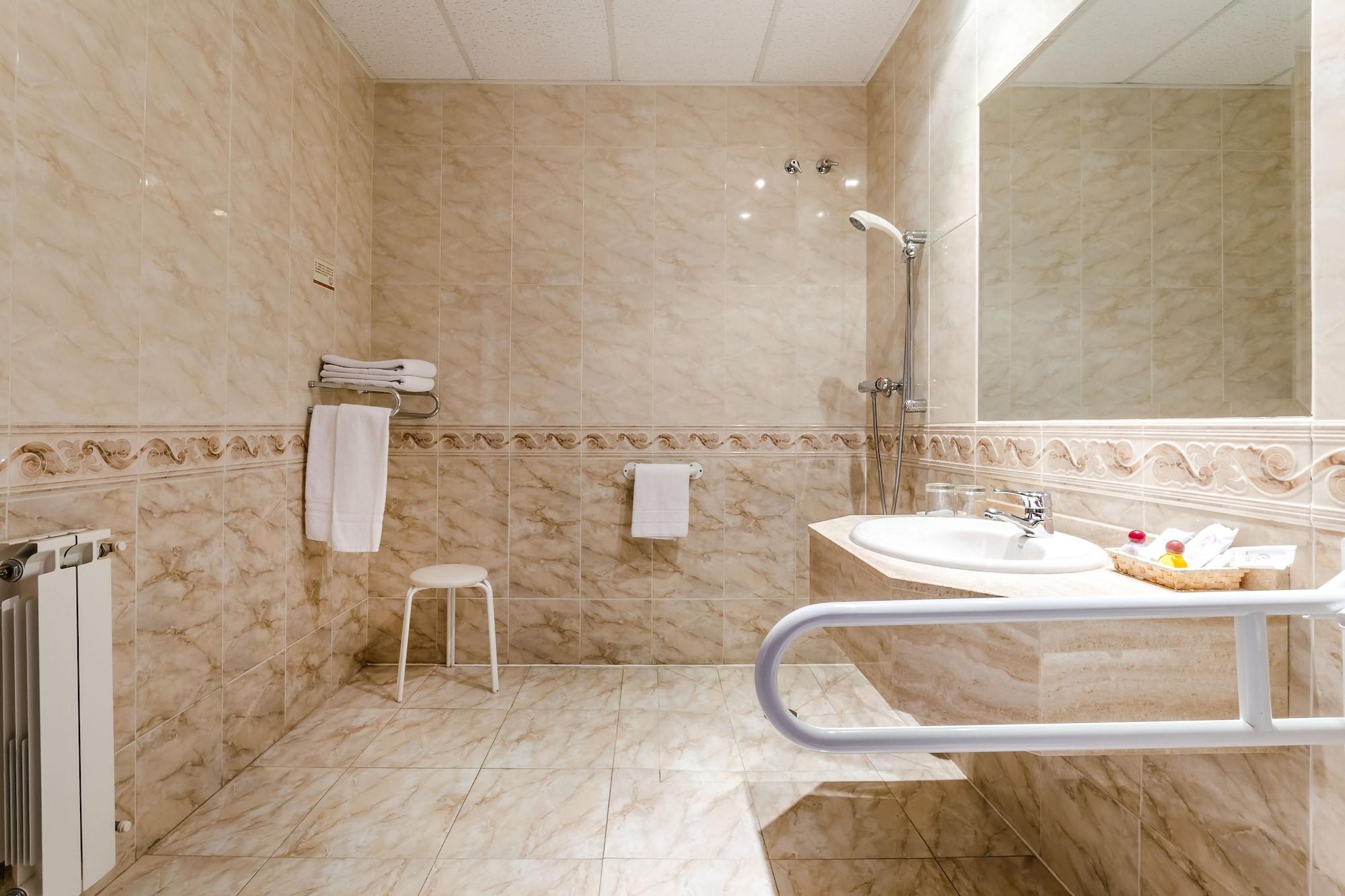 Roma Aurea Hotel Talavera de la Reina Luaran gambar