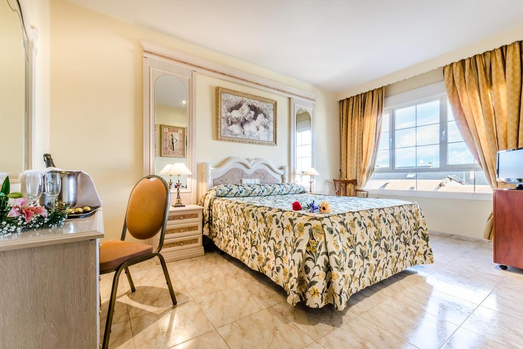 Roma Aurea Hotel Talavera de la Reina Luaran gambar