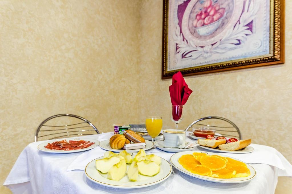 Roma Aurea Hotel Talavera de la Reina Luaran gambar