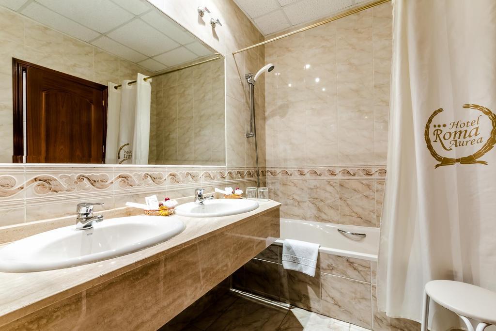 Roma Aurea Hotel Talavera de la Reina Luaran gambar